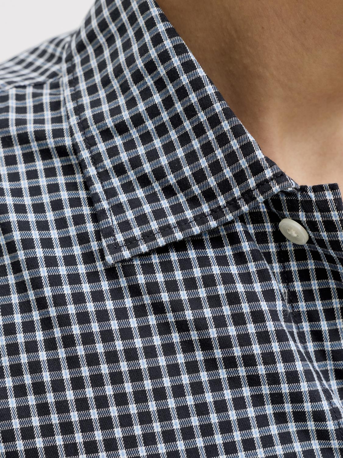 model_shot-detail